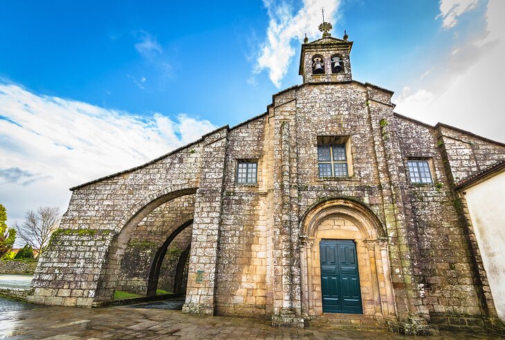 Church of Santa María la Real de Sar 