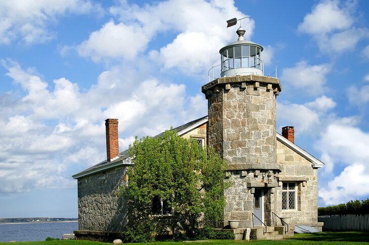 Old Stonington Lighthouse Museum