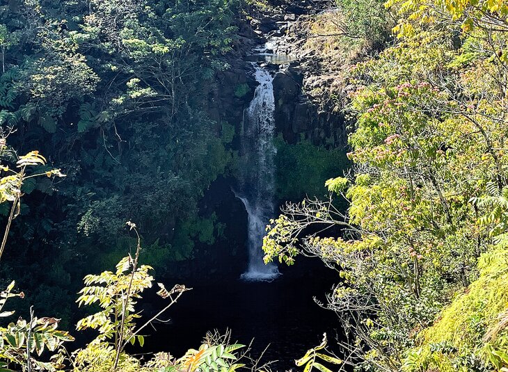 Kamae'e Falls