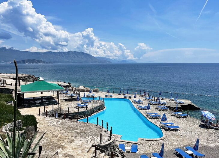 The pool at Ploče Beach