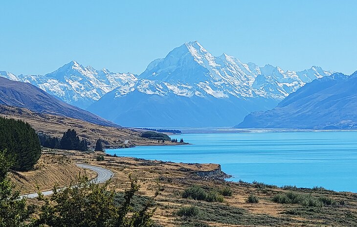 Highway 80 to Aoraki / Mount Cook Village