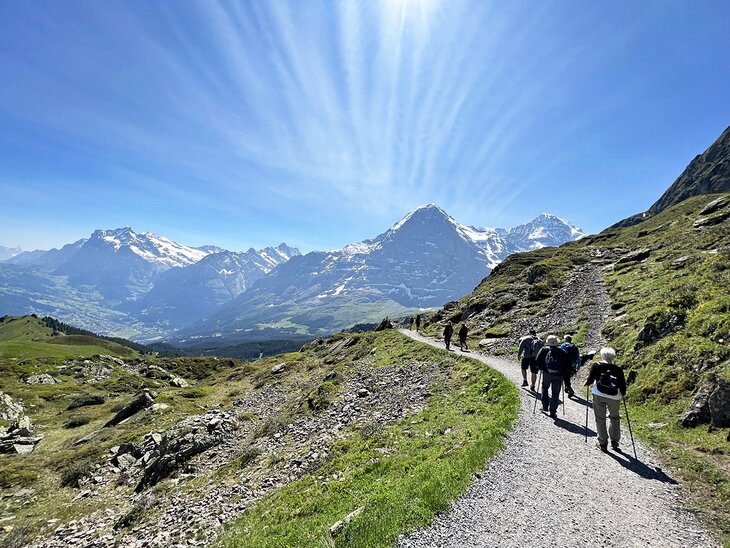 Senderismo en Grindelwald: encontrar el encanto del sendero en los Alpes suizos