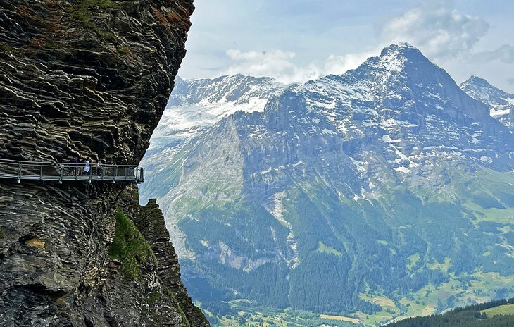 Senderismo en Grindelwald: encontrar el encanto del sendero en los Alpes suizos