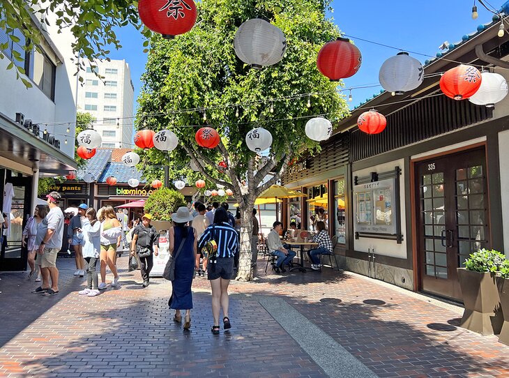 Visitando Little Tokyo en Los Ángeles: venga por el ramen, quédese por la cultura