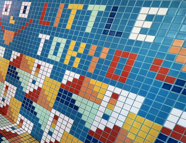 Little Tokyo mosaic at the entry of Mokuyabi