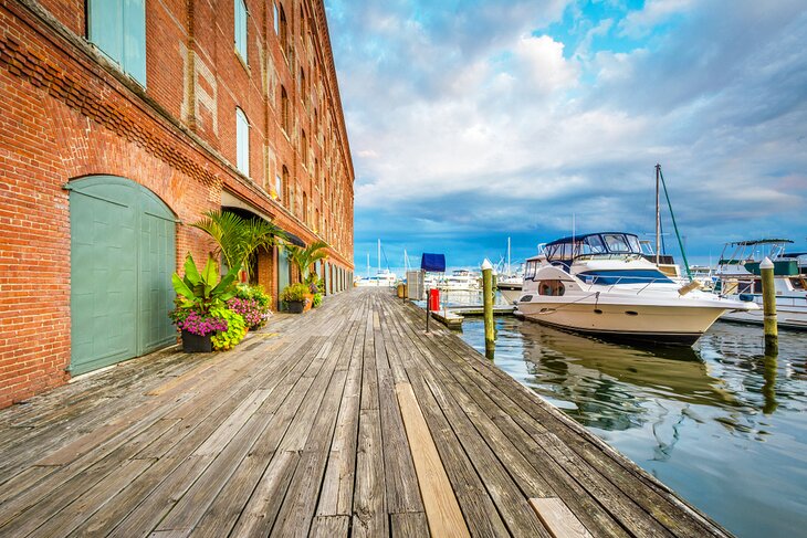 Henderson's Wharf in Fells Point, Baltimore