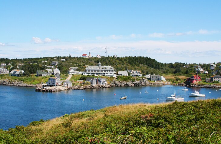 De isla en isla en Casco Bay y la costa media de Maine