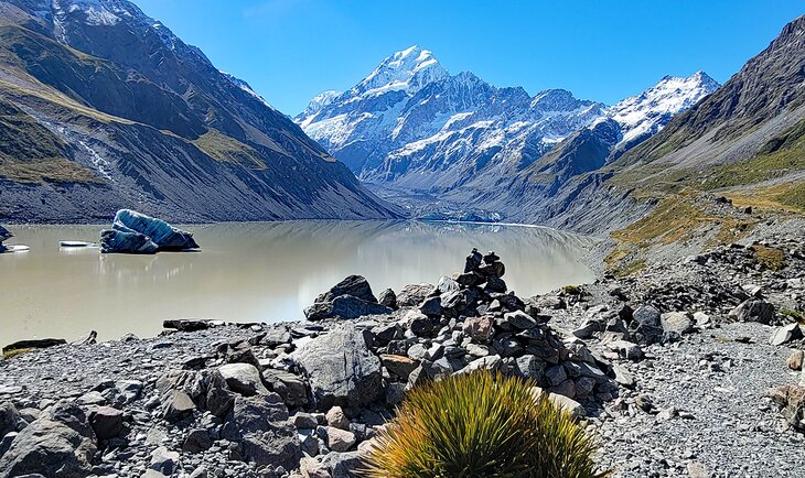 Hooker Lake in Aoraki/Mt. Cook National Park