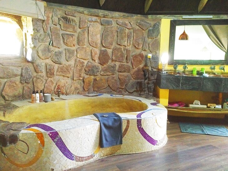 A bathtub at Jaci's Lodges