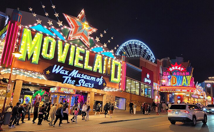 Clifton Hill at night in Niagara Falls, Canada